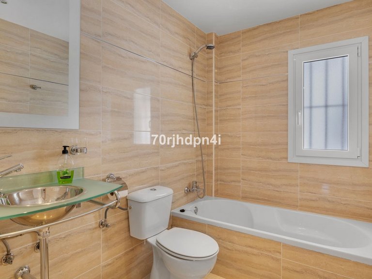 Villa for Sale in Estepona, Malaga 71