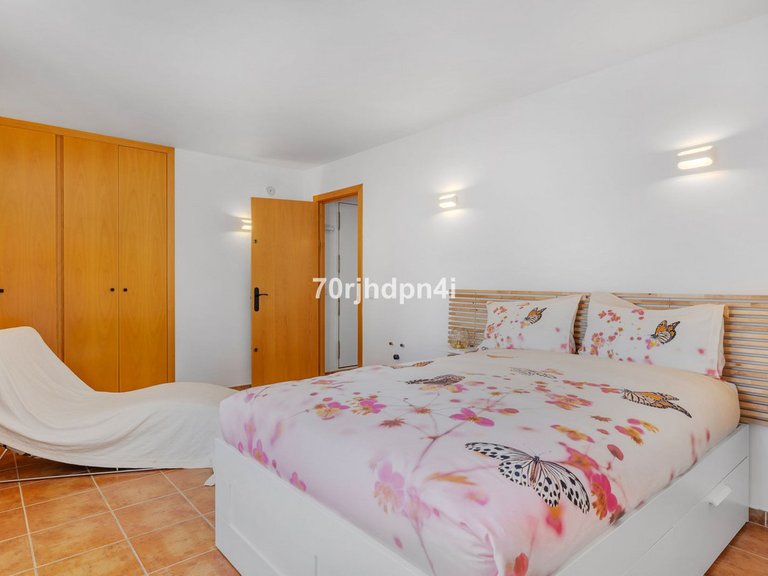 Villa for Sale in Estepona, Malaga 72