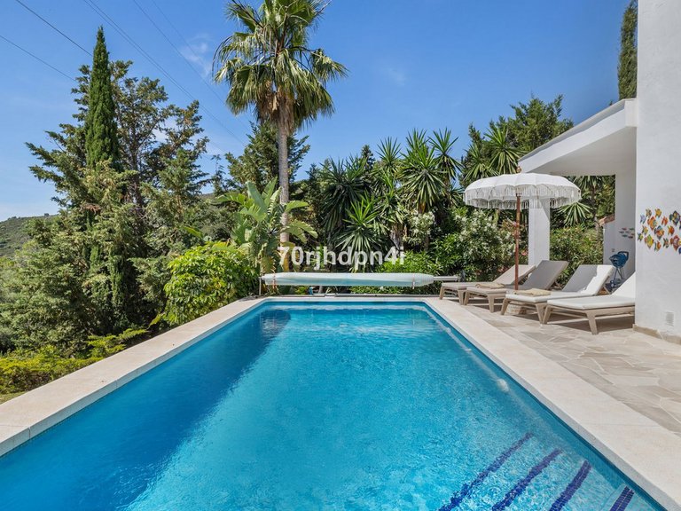 Villa for Sale in Estepona, Malaga 89