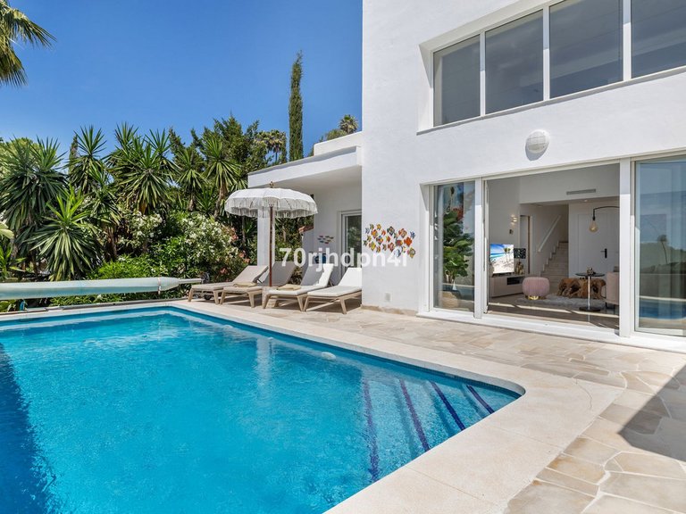 Villa for Sale in Estepona, Malaga 90