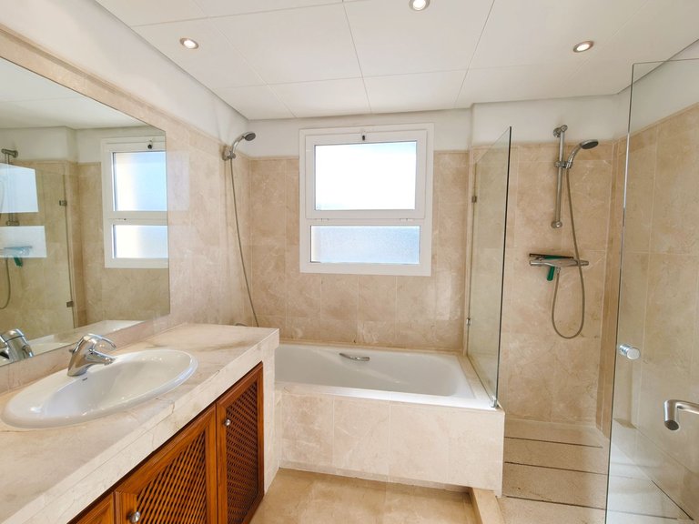 Apartment for Sale in San Roque Club, Cadiz 22
