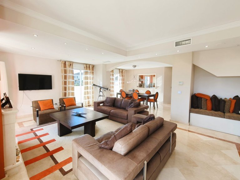 Apartment for Sale in San Roque Club, Cadiz 3