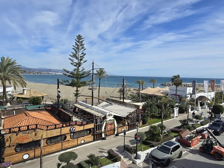 Apartment for Sale in Puerto Banús, Malaga 1