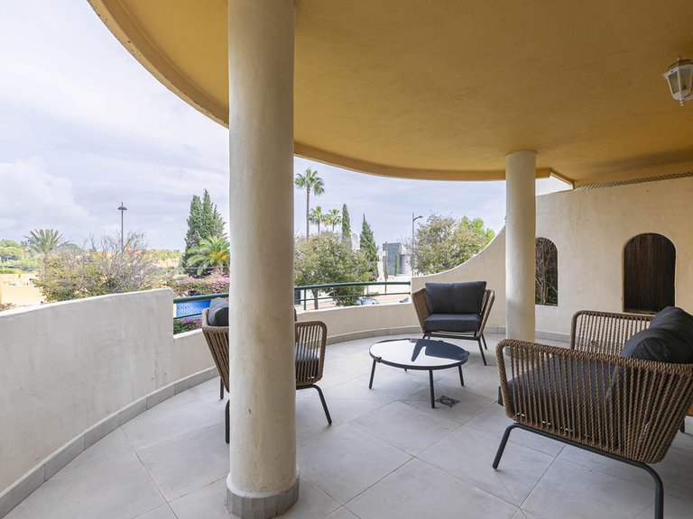 Apartment for Sale in Nueva Andalucía, Malaga 22