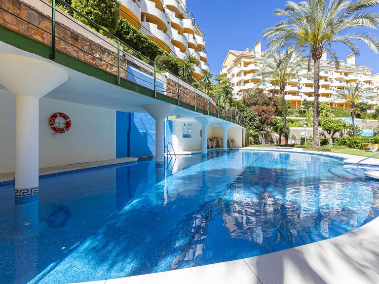 Apartment for Sale in Nueva Andalucía, Malaga 3