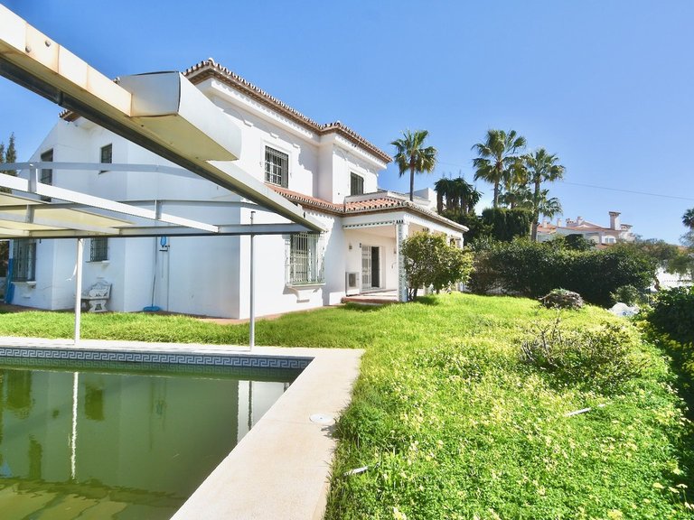 Villa for Sale in La Cala De Mijas, Malaga 5