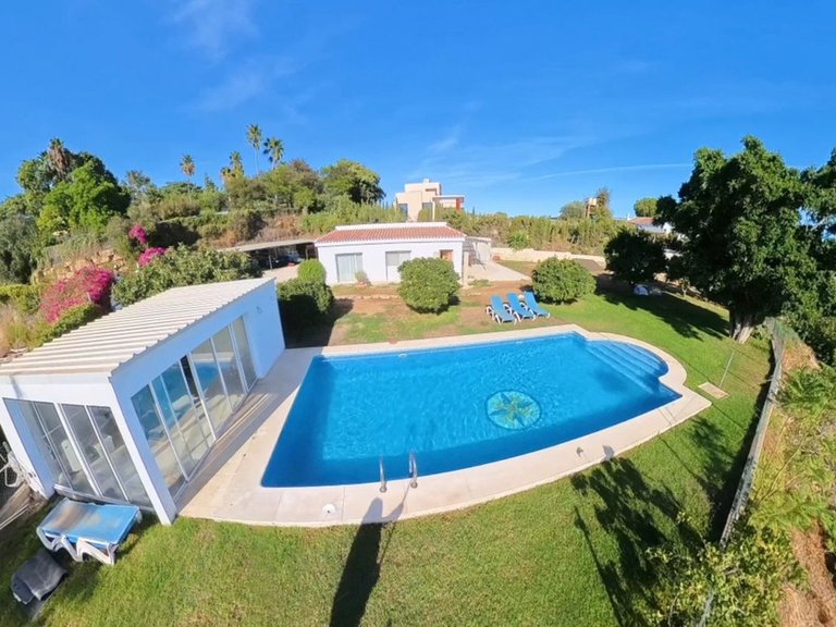 Villa for Sale in Estepona, Malaga 4
