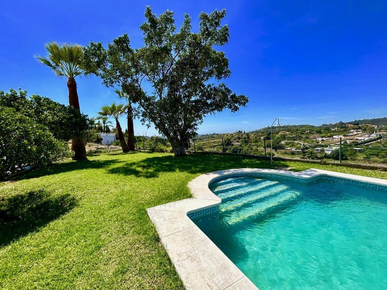 Villa for Sale in Estepona, Malaga 5