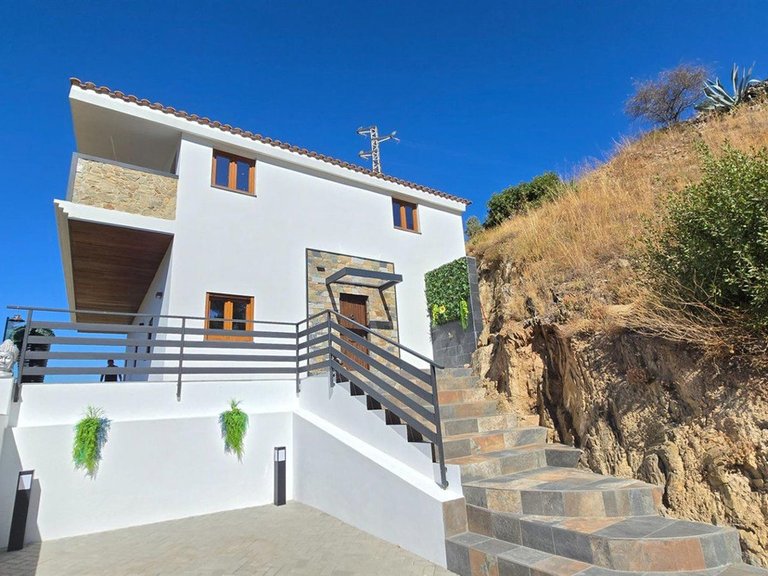 Villa for Sale in Limonar, Malaga 49