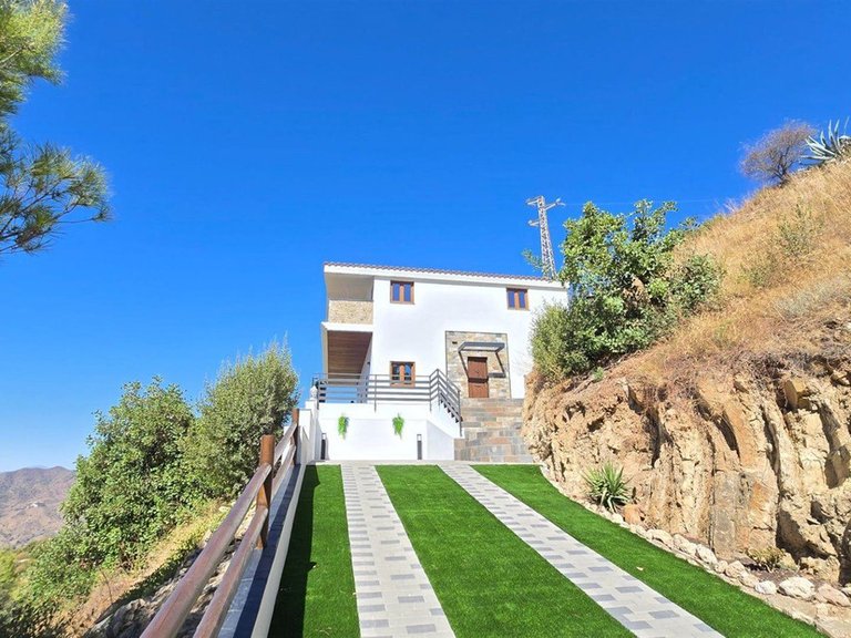 Villa for Sale in Limonar, Malaga 50