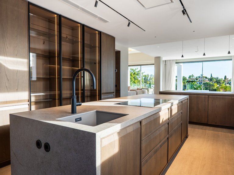 Villa for Sale in El Rosario, Malaga 2