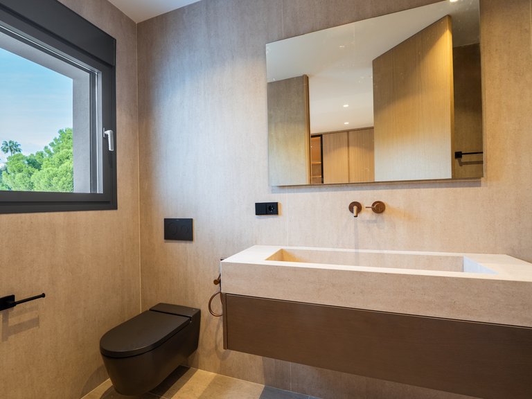 Villa for Sale in El Rosario, Malaga 27
