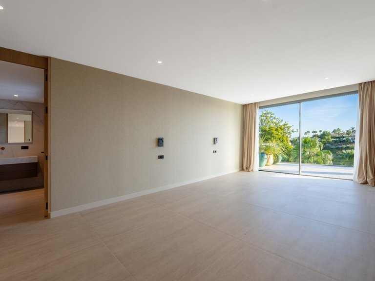 Villa for Sale in El Rosario, Malaga 7
