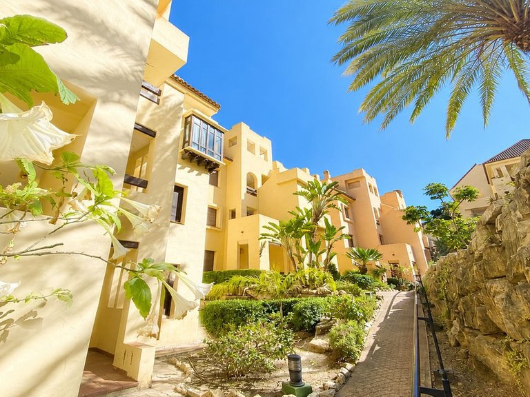 Apartment for Sale in La Duquesa, Malaga 14