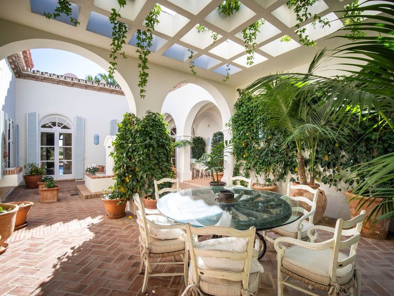 Villa for Sale in Marbella, Malaga 15