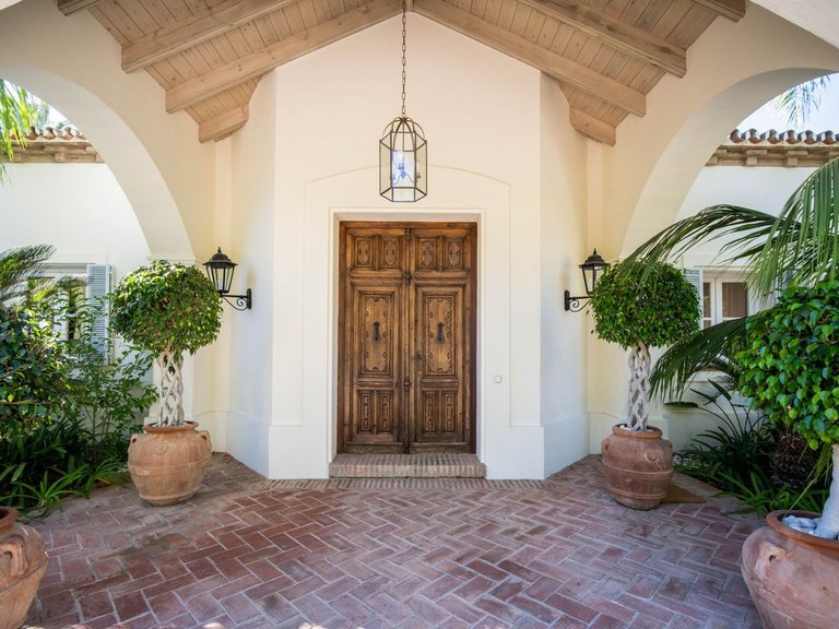 Villa for Sale in Marbella, Malaga 18