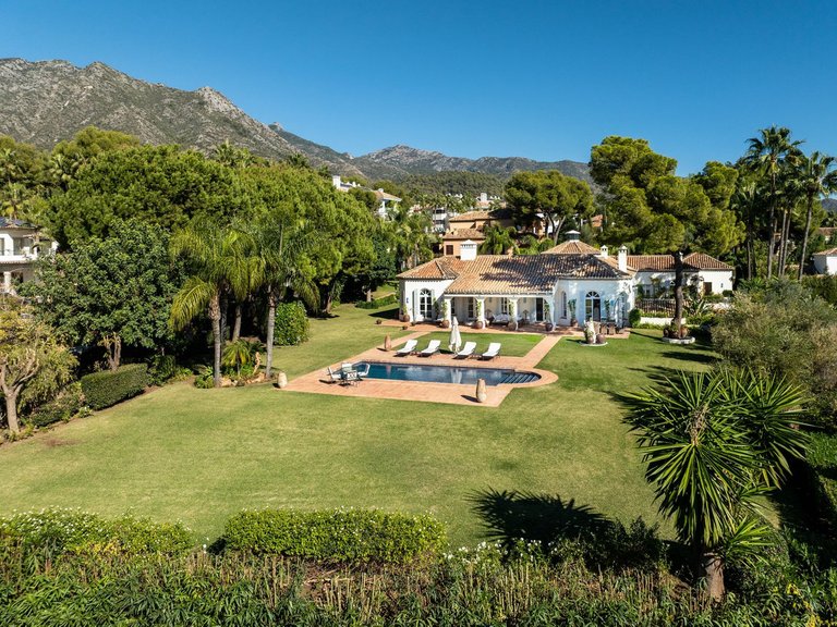 Villa for Sale in Marbella, Malaga 2