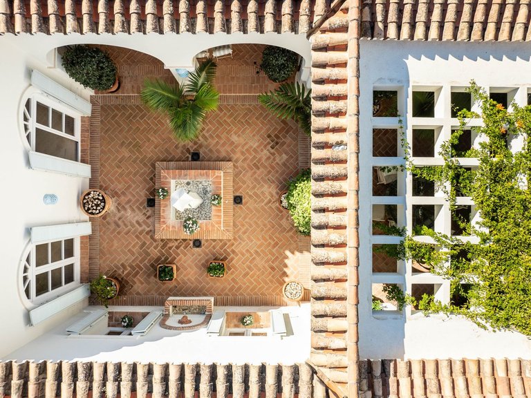 Villa for Sale in Marbella, Malaga 26
