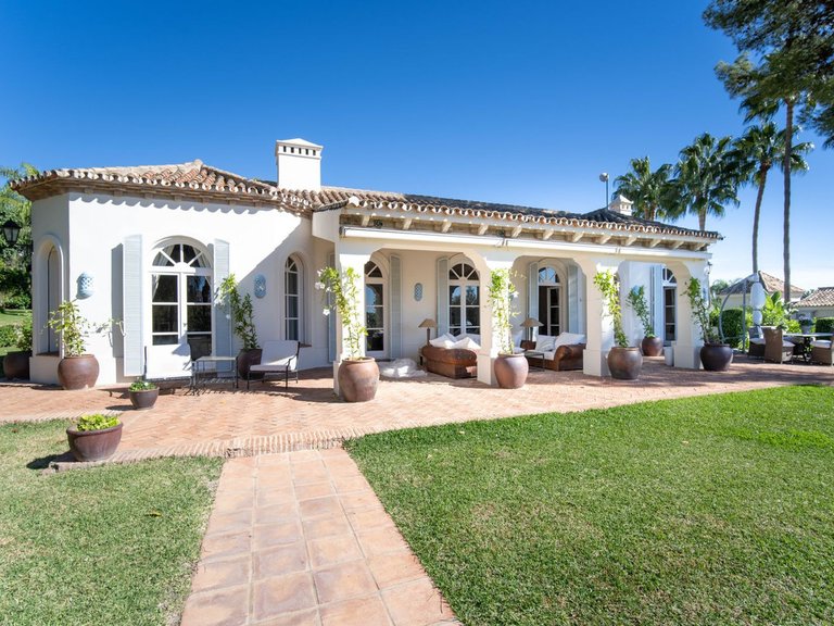 Villa for Sale in Marbella, Malaga 3