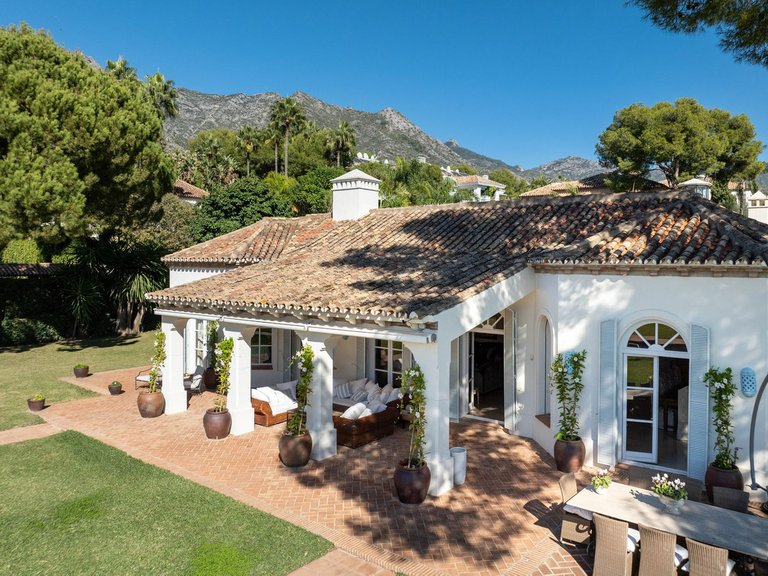 Villa for Sale in Marbella, Malaga 4