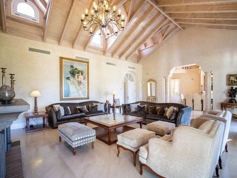 Villa for Sale in Marbella, Malaga 6