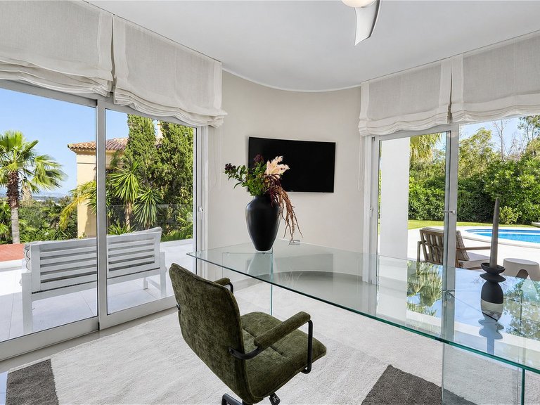 Villa for Sale in Benahavís, Malaga 15