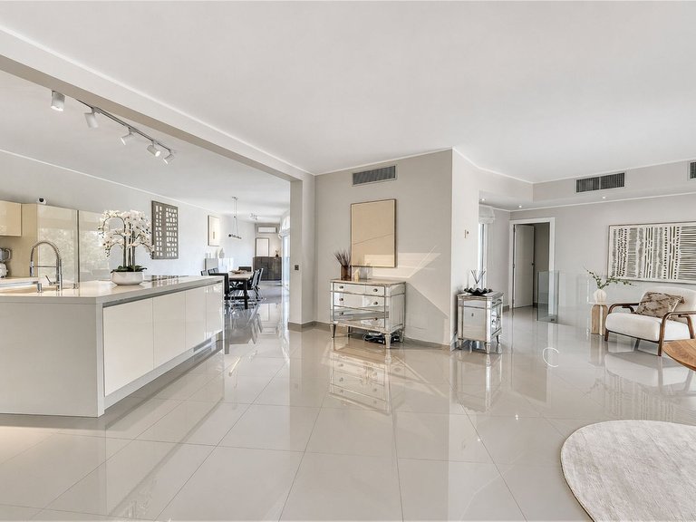 Villa for Sale in Benahavís, Malaga 20