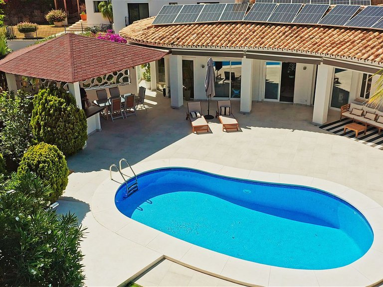 Villa for Sale in Benahavís, Malaga 29