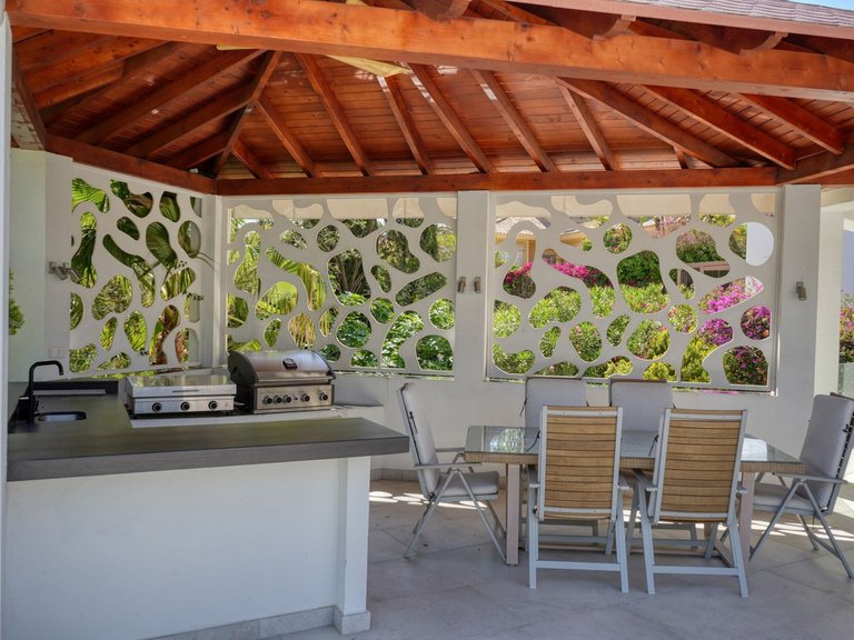 Villa for Sale in Benahavís, Malaga 32