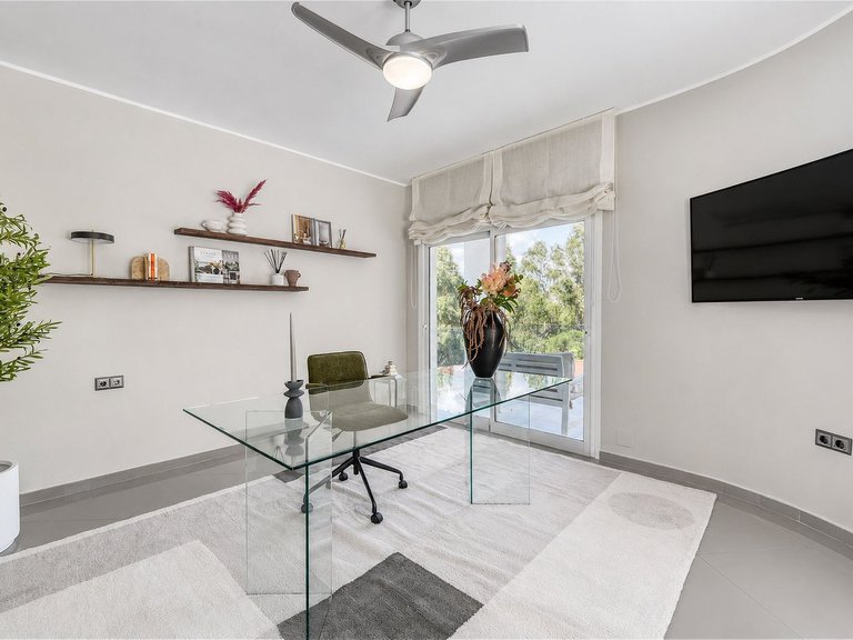 Villa for Sale in Benahavís, Malaga 35