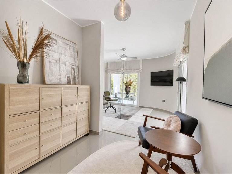 Villa for Sale in Benahavís, Malaga 36