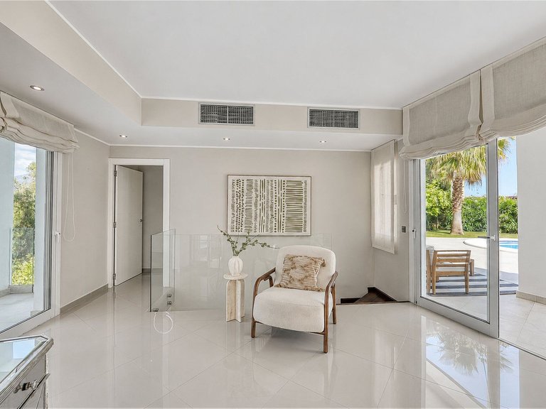 Villa for Sale in Benahavís, Malaga 38