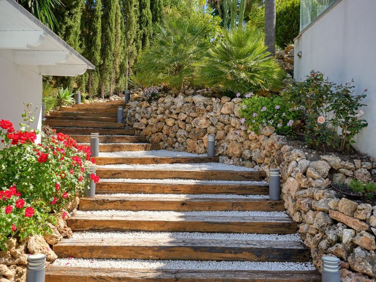 Villa for Sale in Benahavís, Malaga 42