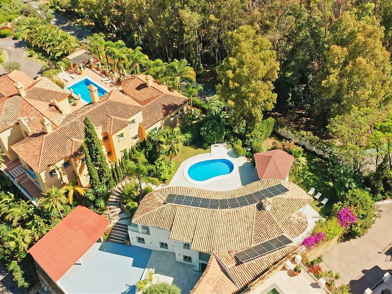 Villa for Sale in Benahavís, Malaga 54