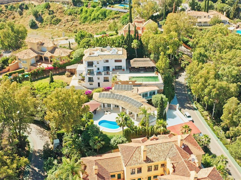 Villa for Sale in Benahavís, Malaga 57