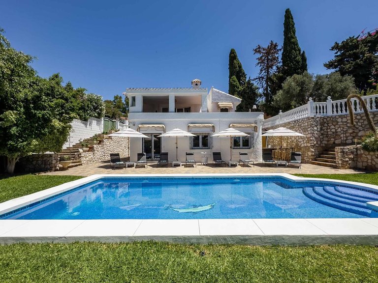 Villa for Sale in Benalmadena, Malaga 2