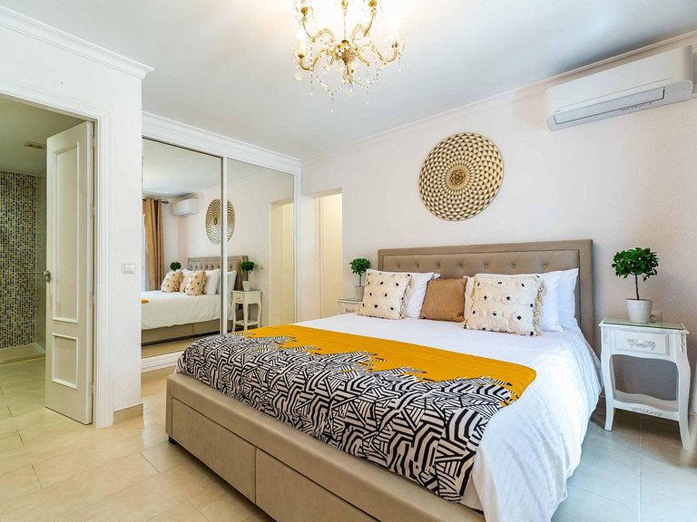 Villa for Sale in Benalmadena, Malaga 27
