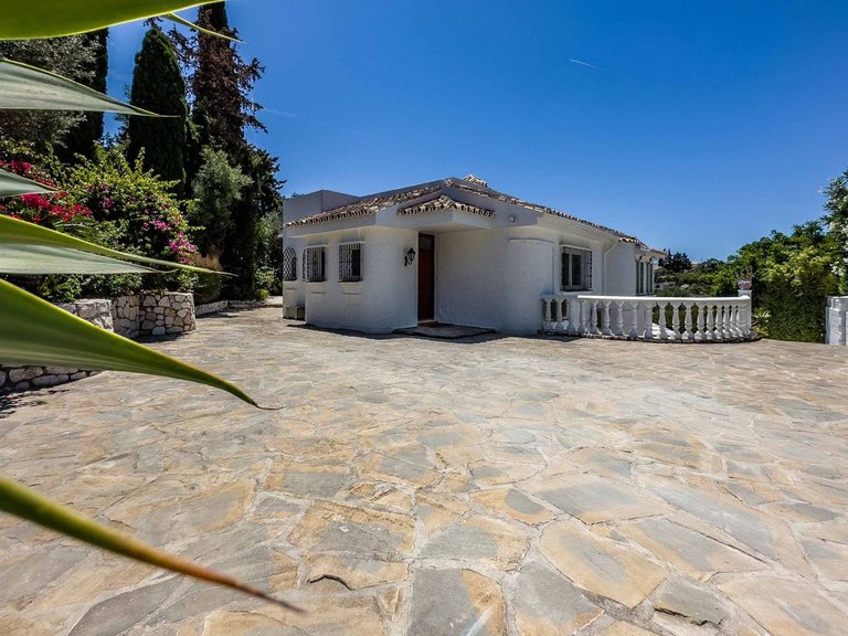 Villa for Sale in Benalmadena, Malaga 41