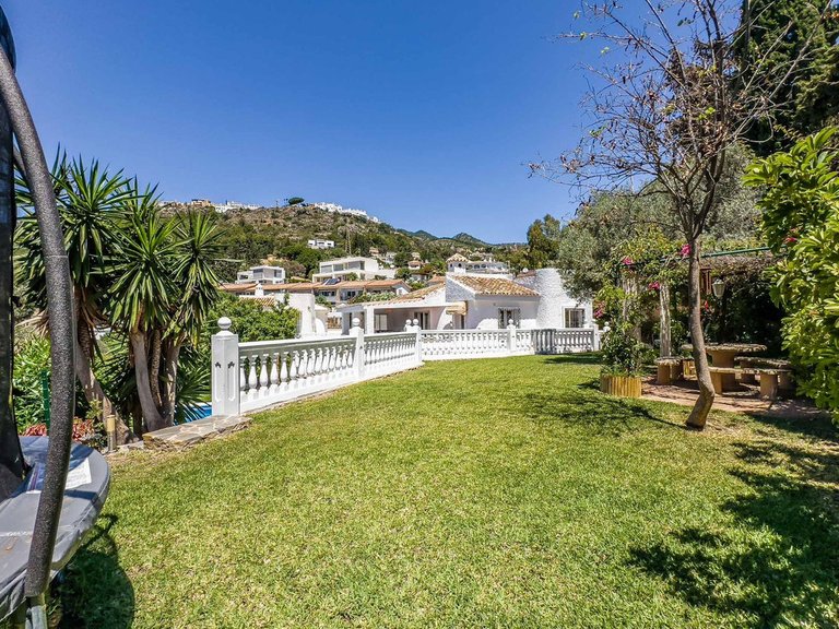 Villa for Sale in Benalmadena, Malaga 5