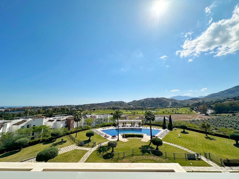Apartment for Sale in Los Arqueros, Malaga 1