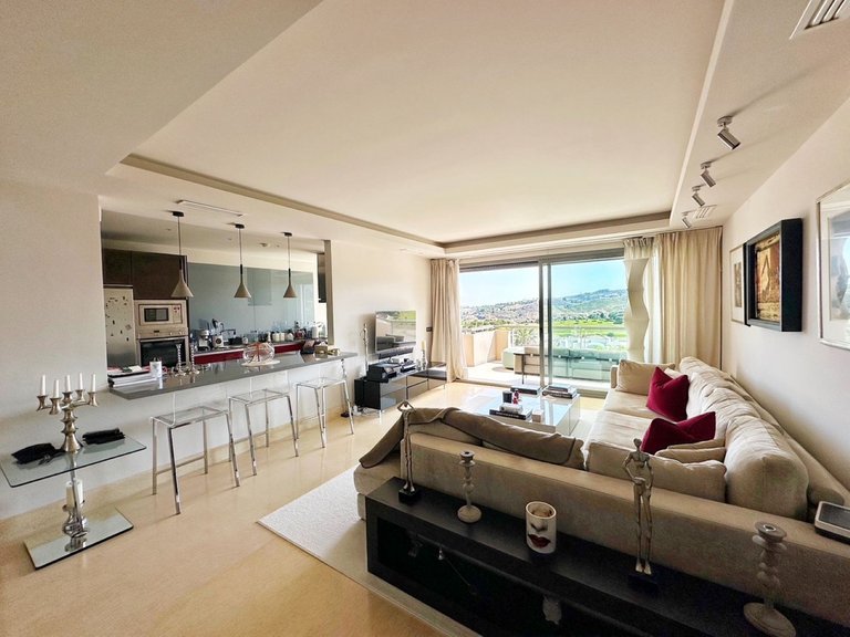 Apartment for Sale in Los Arqueros, Malaga 11