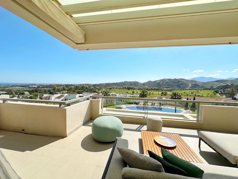 Apartment for Sale in Los Arqueros, Malaga 3