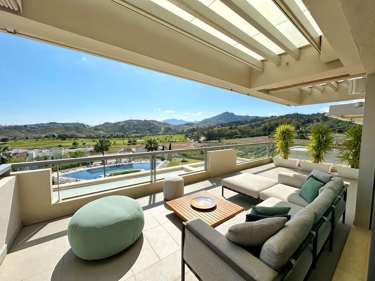 Apartment for Sale in Los Arqueros, Malaga 4