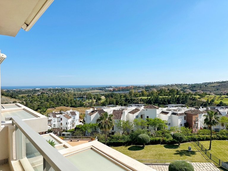 Apartment for Sale in Los Arqueros, Malaga 5