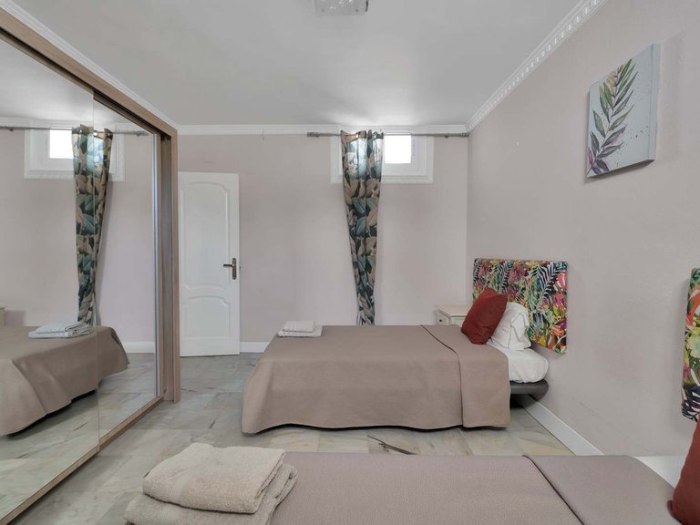 Villa for Sale in Marbella, Malaga 18