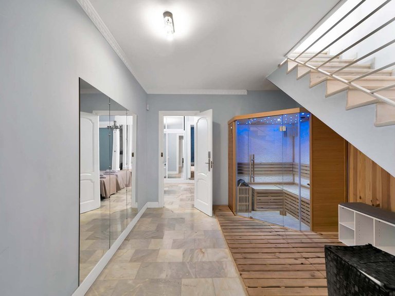 Villa for Sale in Marbella, Malaga 25