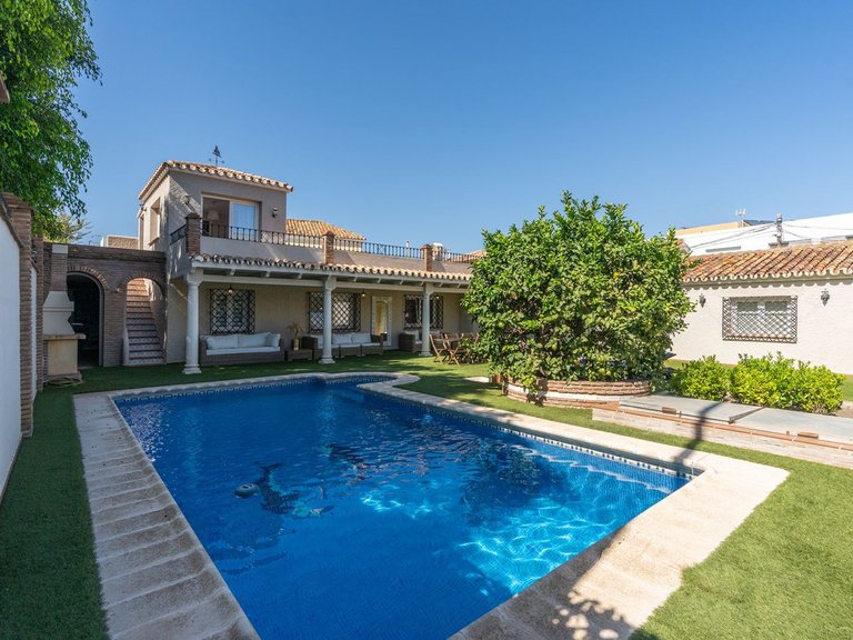 Villa for Sale in San Pedro De Alcántara, Malaga 16