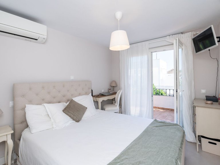 Villa for Sale in San Pedro De Alcántara, Malaga 22