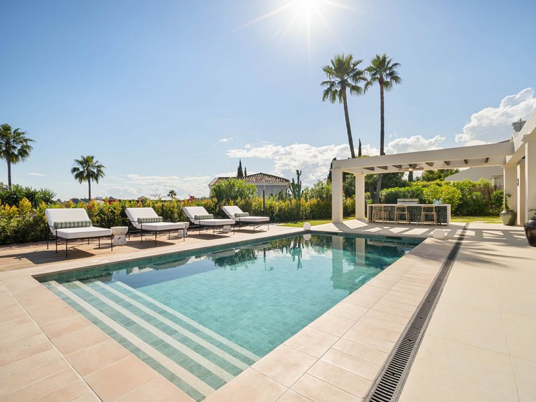 Villa for Sale in Costa del Sol Nueva Andalucía, Malaga 19