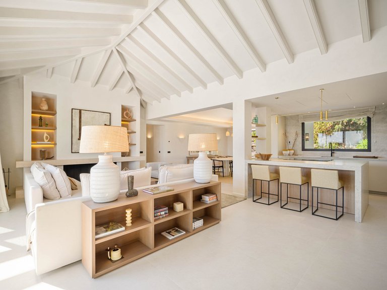 Villa for Sale in Costa del Sol Nueva Andalucía, Malaga 31